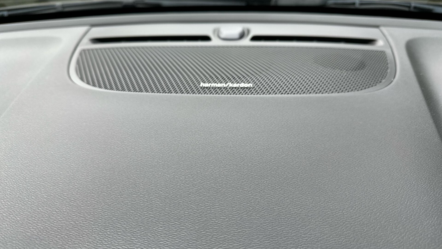 Used Volvo XC40 2021 for sale - 76337839: Photo 25