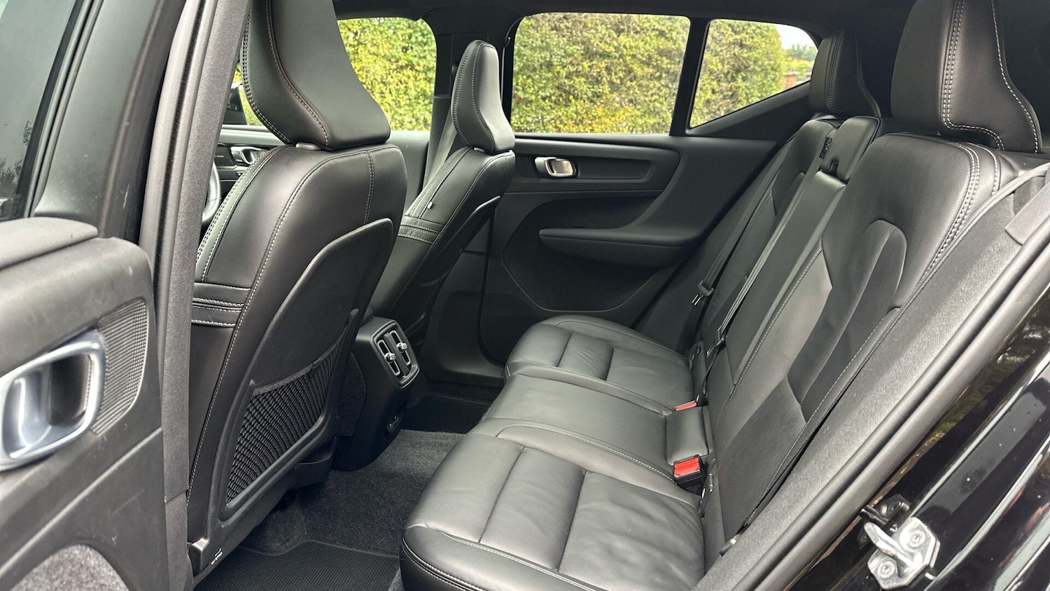 Used Volvo XC40 2021 for sale - 76337839: Photo 32