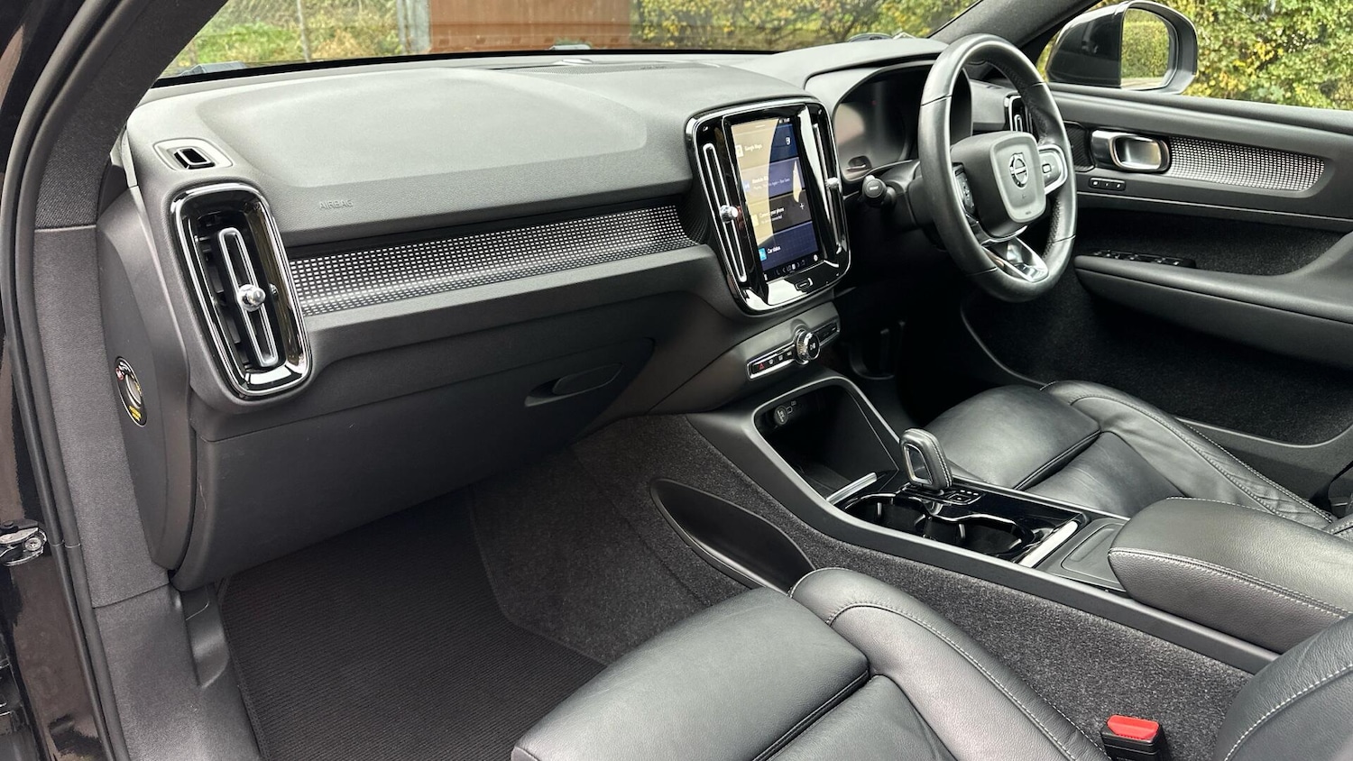 Used Volvo XC40 2021 for sale - 76337839: Photo 38