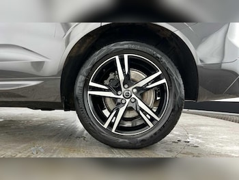 Used Volvo XC60 2022 for sale - 76823642: Photo