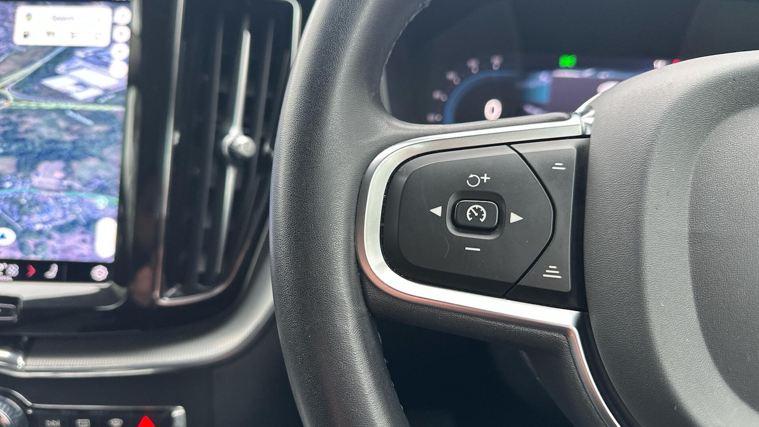 Used Volvo XC60 2023 for sale - 77103599: Photo 20