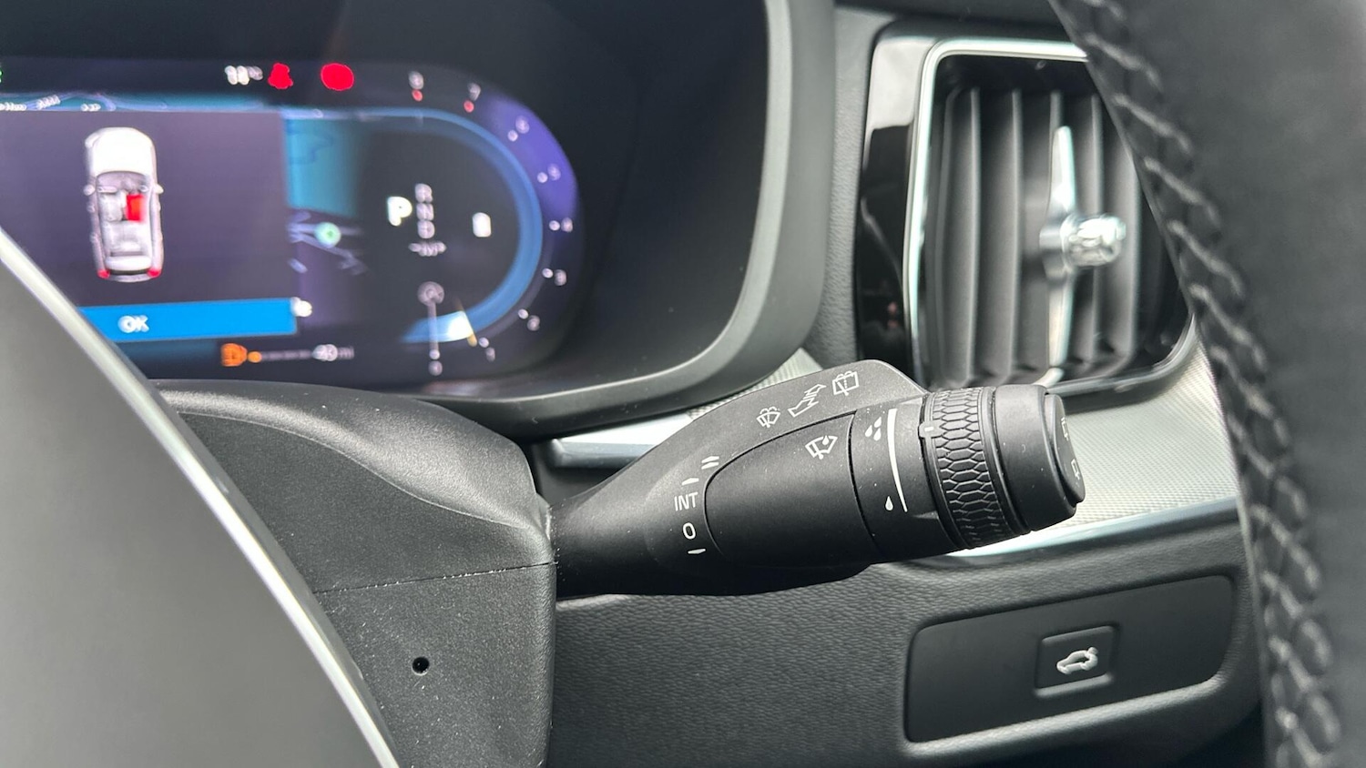 Used Volvo XC60 2023 for sale - 77103599: Photo 22