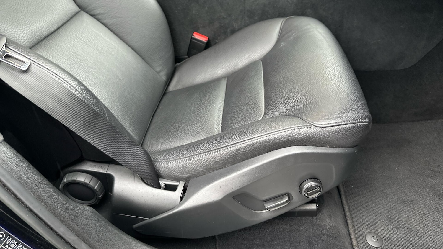 Used Volvo XC60 2023 for sale - 77103599: Photo 29