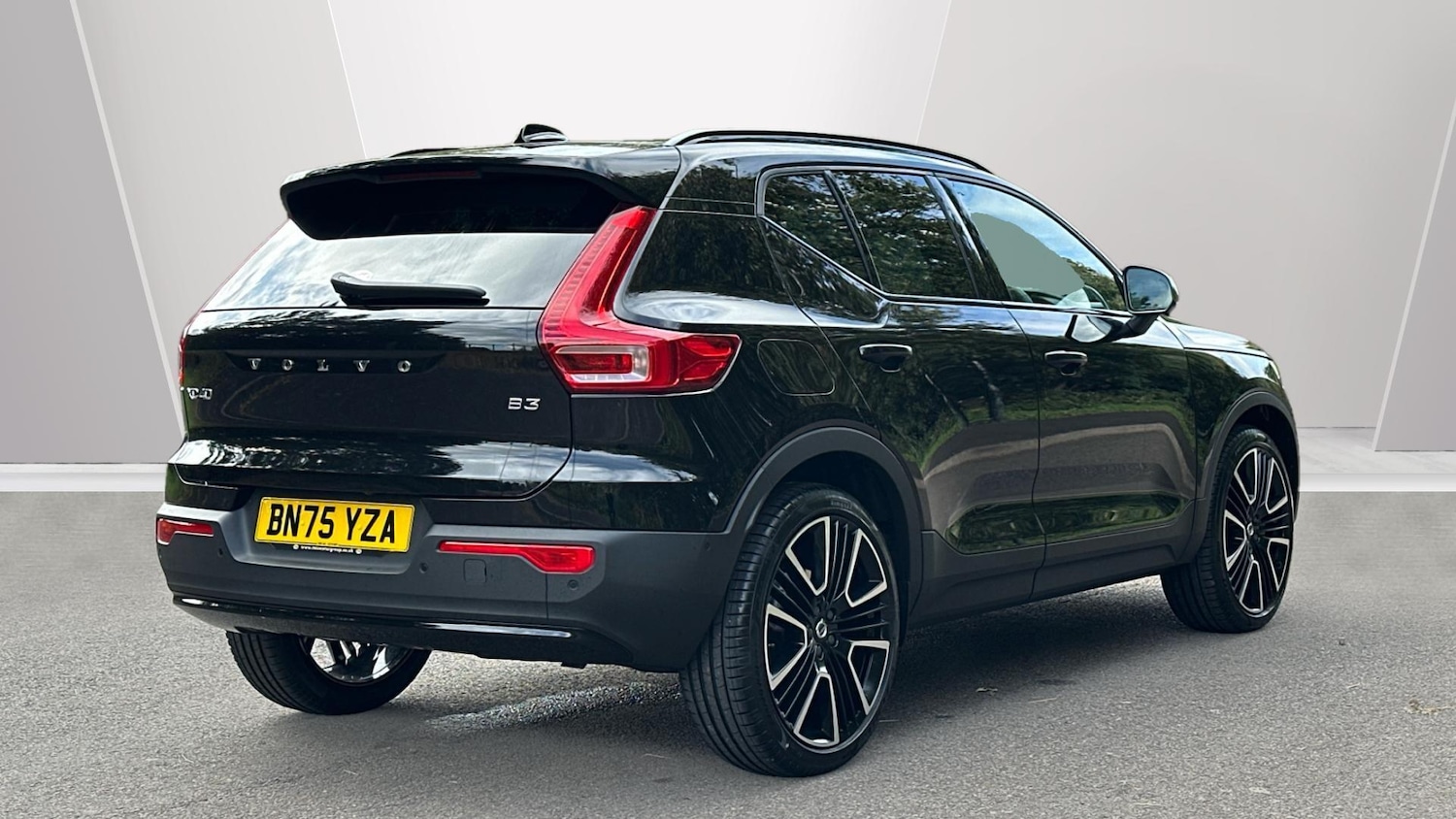 Used Volvo XC40 2025 for sale - 76337593: Photo 10