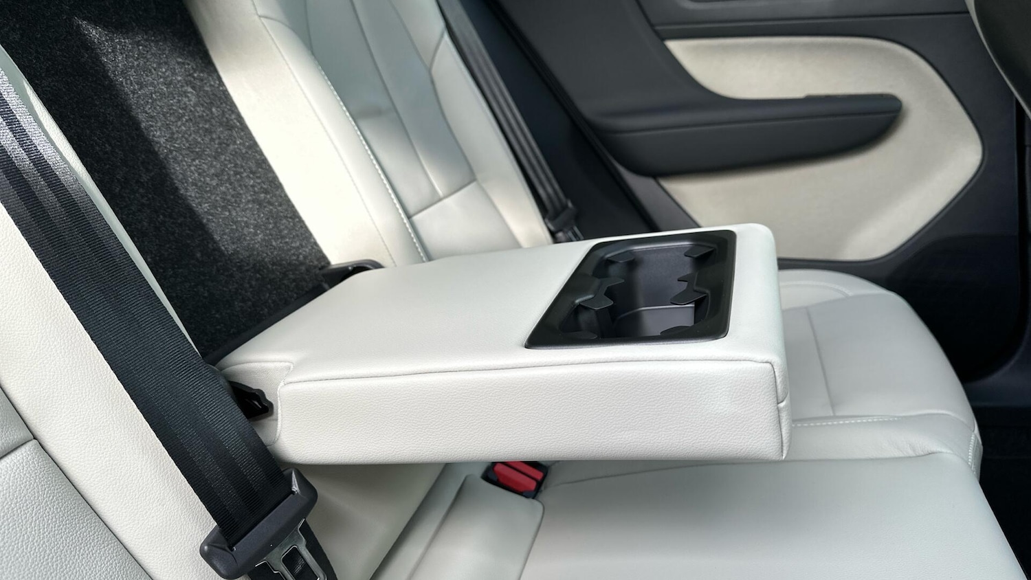 Used Volvo XC40 2025 for sale - 76337593: Photo 20