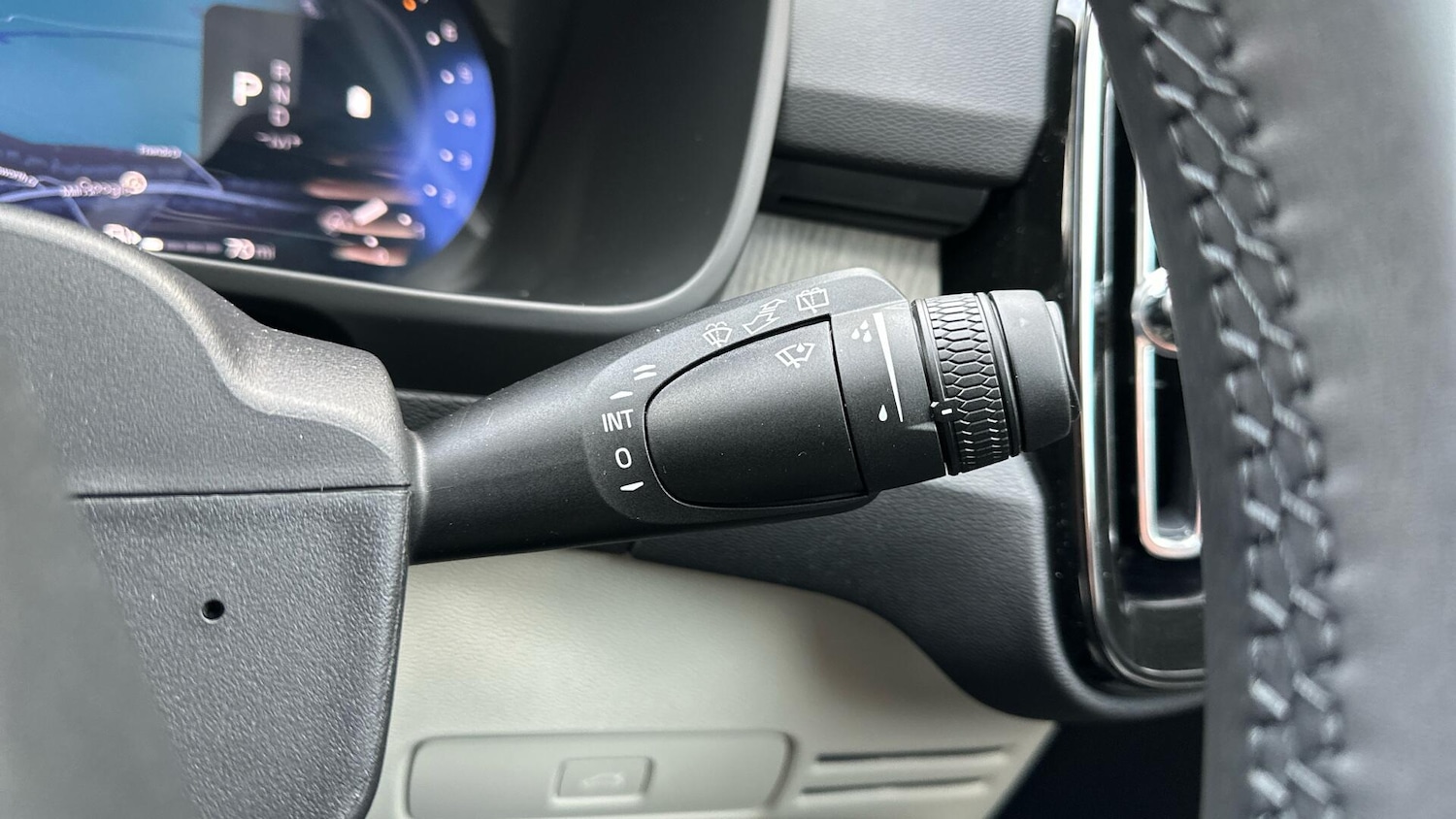 Used Volvo XC40 2025 for sale - 76337593: Photo 24