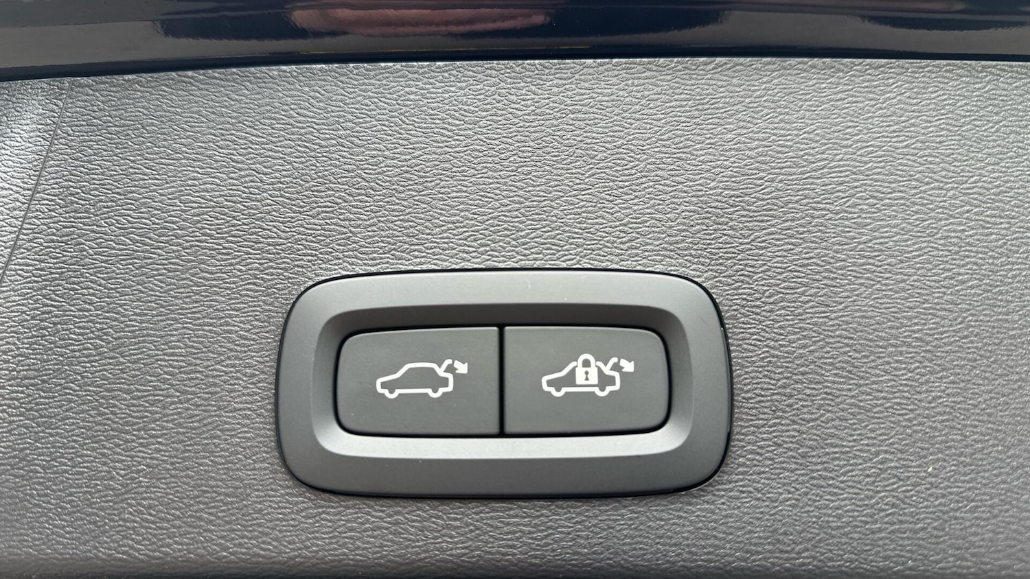 Used Volvo XC40 2025 for sale - 76337593: Photo 28