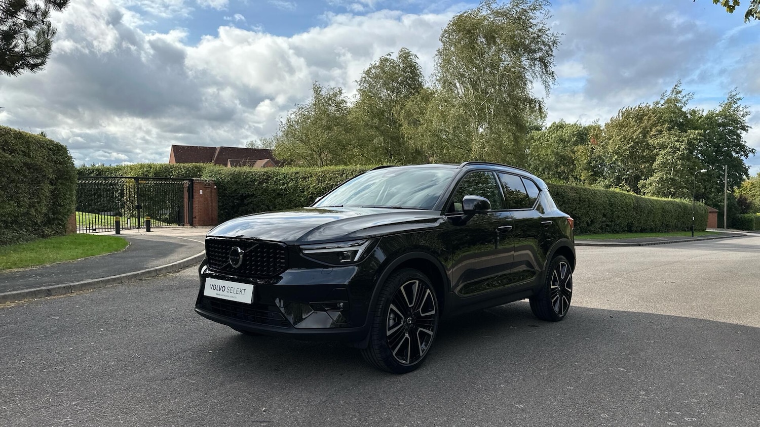 Used Volvo XC40 2025 for sale - 76337593: Photo 3