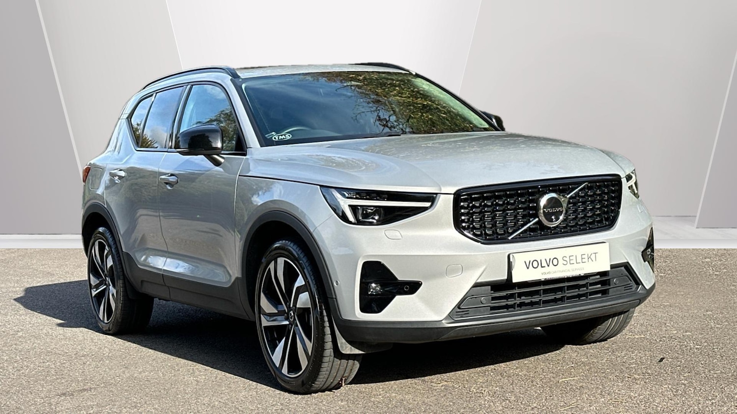 Used Volvo XC40 2024 for sale - 76336677: Photo 1