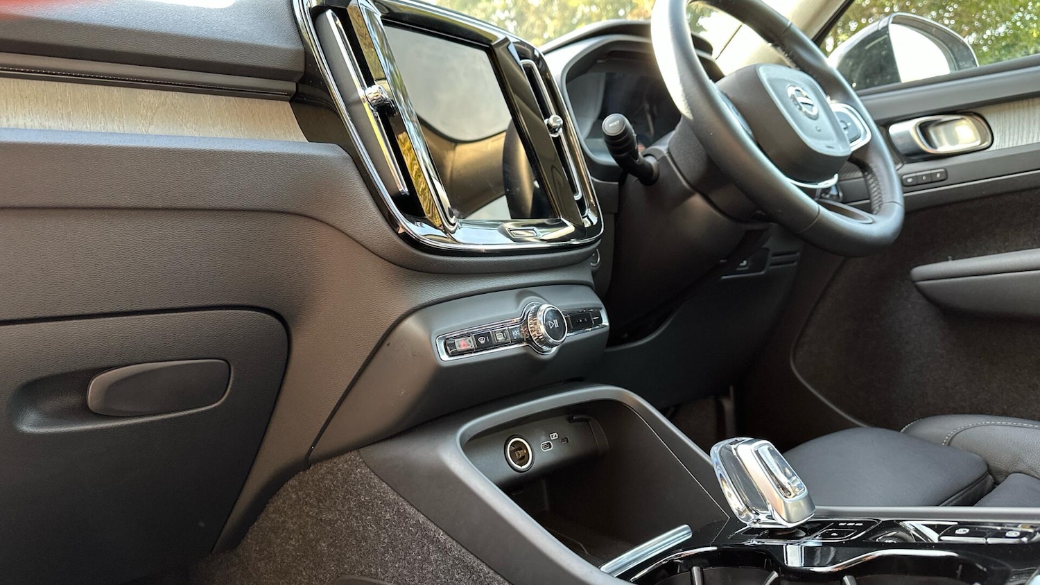 Used Volvo XC40 2024 for sale - 76336677: Photo 15