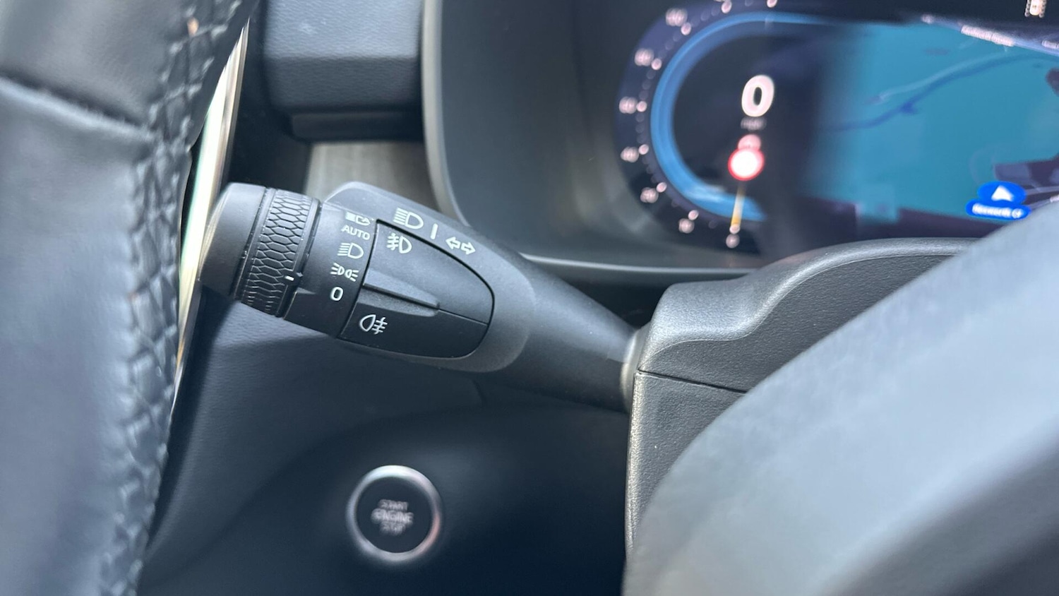 Used Volvo XC40 2024 for sale - 76336677: Photo 20