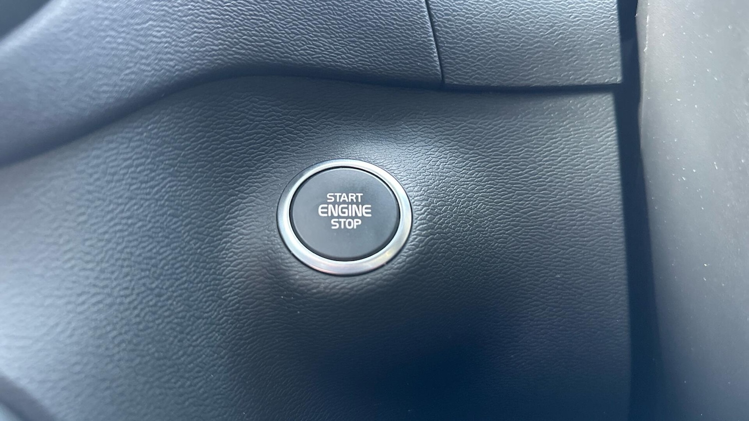 Used Volvo XC40 2024 for sale - 76336677: Photo 24