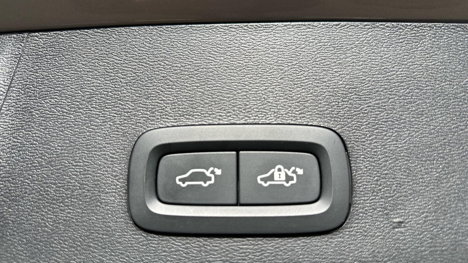 Used Volvo XC40 2024 for sale - 76336677: Photo 26