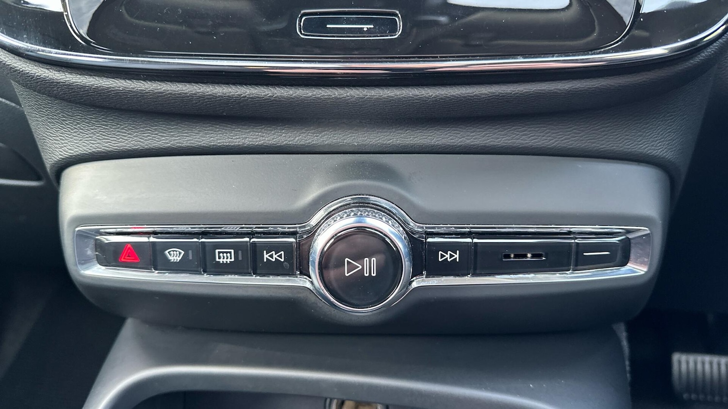 Used Volvo XC40 2024 for sale - 76336677: Photo 29