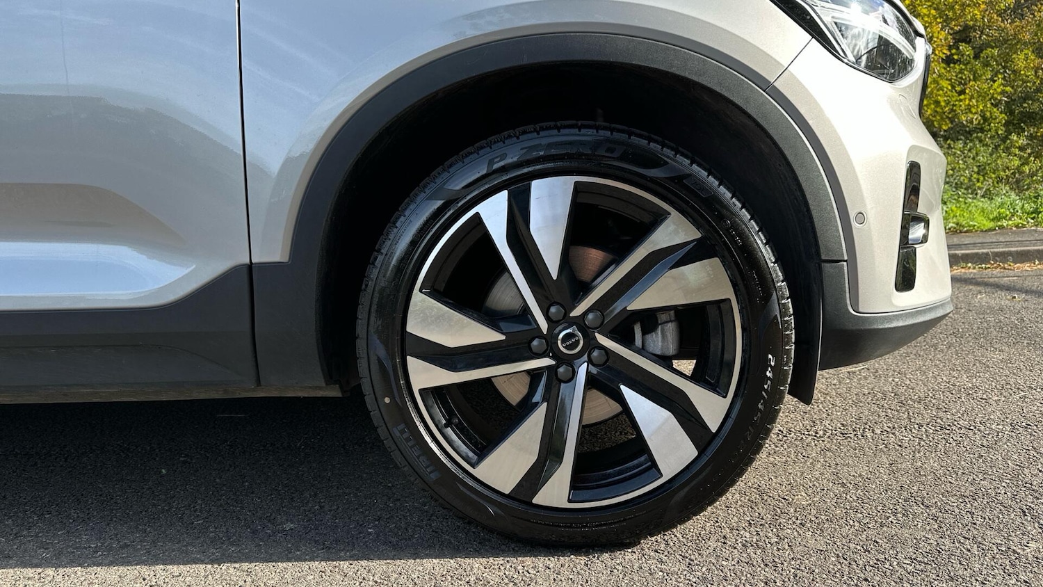 Used Volvo XC40 2024 for sale - 76336677: Photo 32