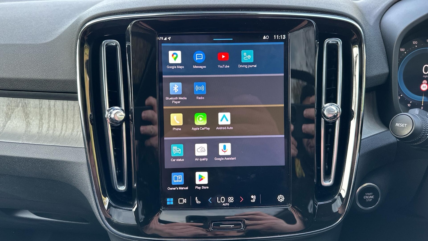 Used Volvo XC40 2024 for sale - 76336677: Photo 37