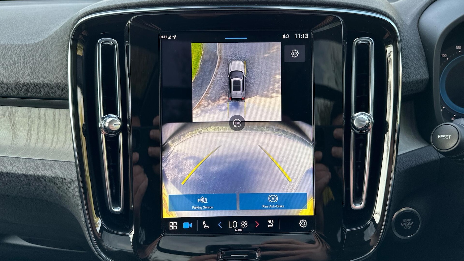 Used Volvo XC40 2024 for sale - 76336677: Photo 39