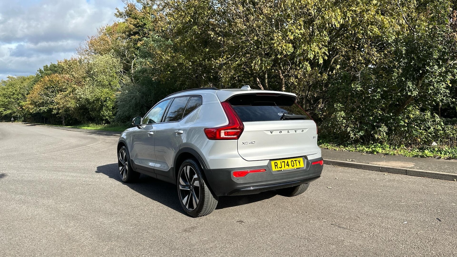 Used Volvo XC40 2024 for sale - 76336677: Photo 4