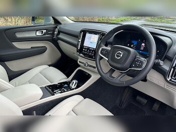 Used Volvo XC40 2026 for sale - 77267000: Photo