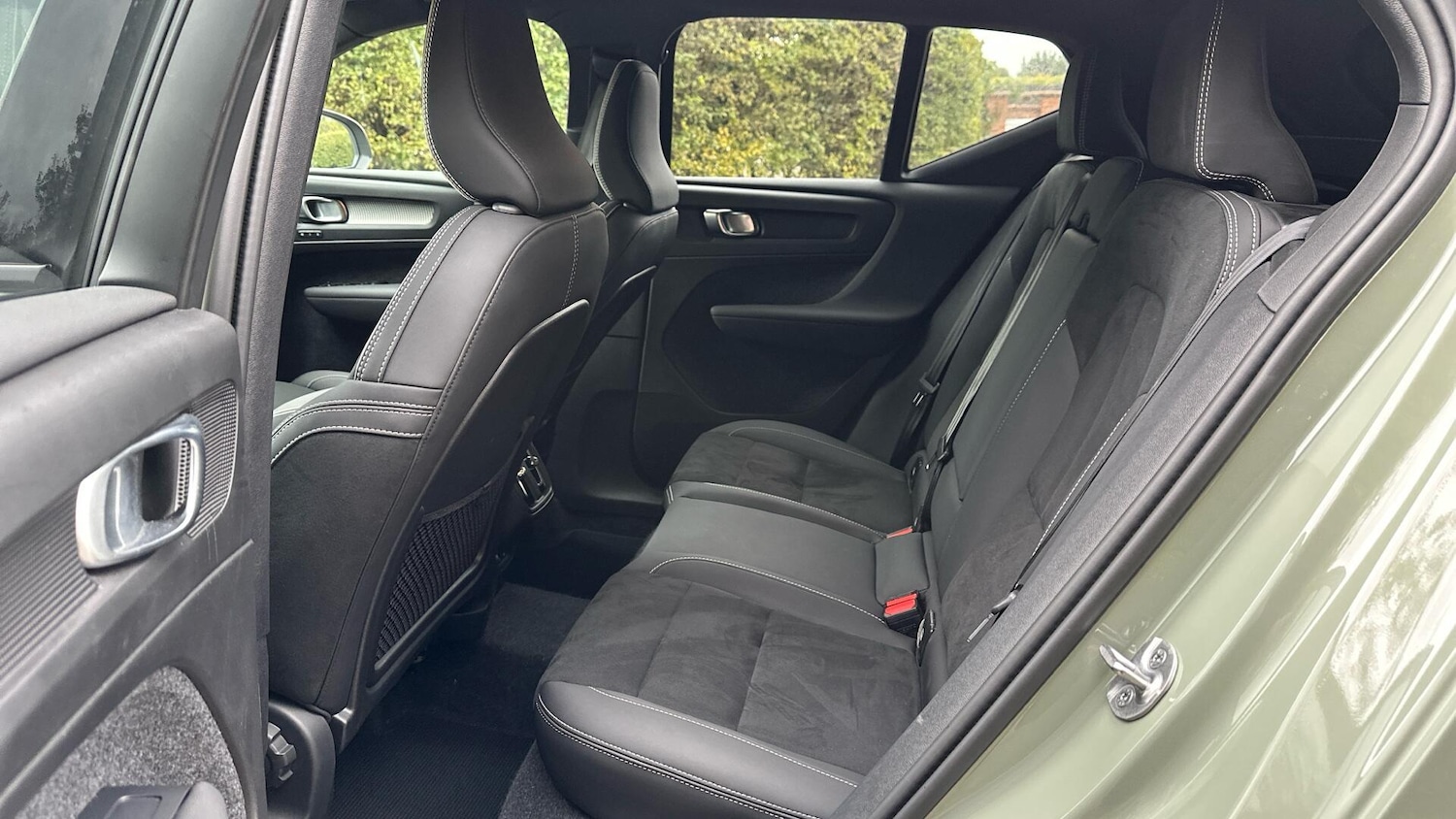 Used Volvo XC40 2025 for sale - 76336341: Photo 18