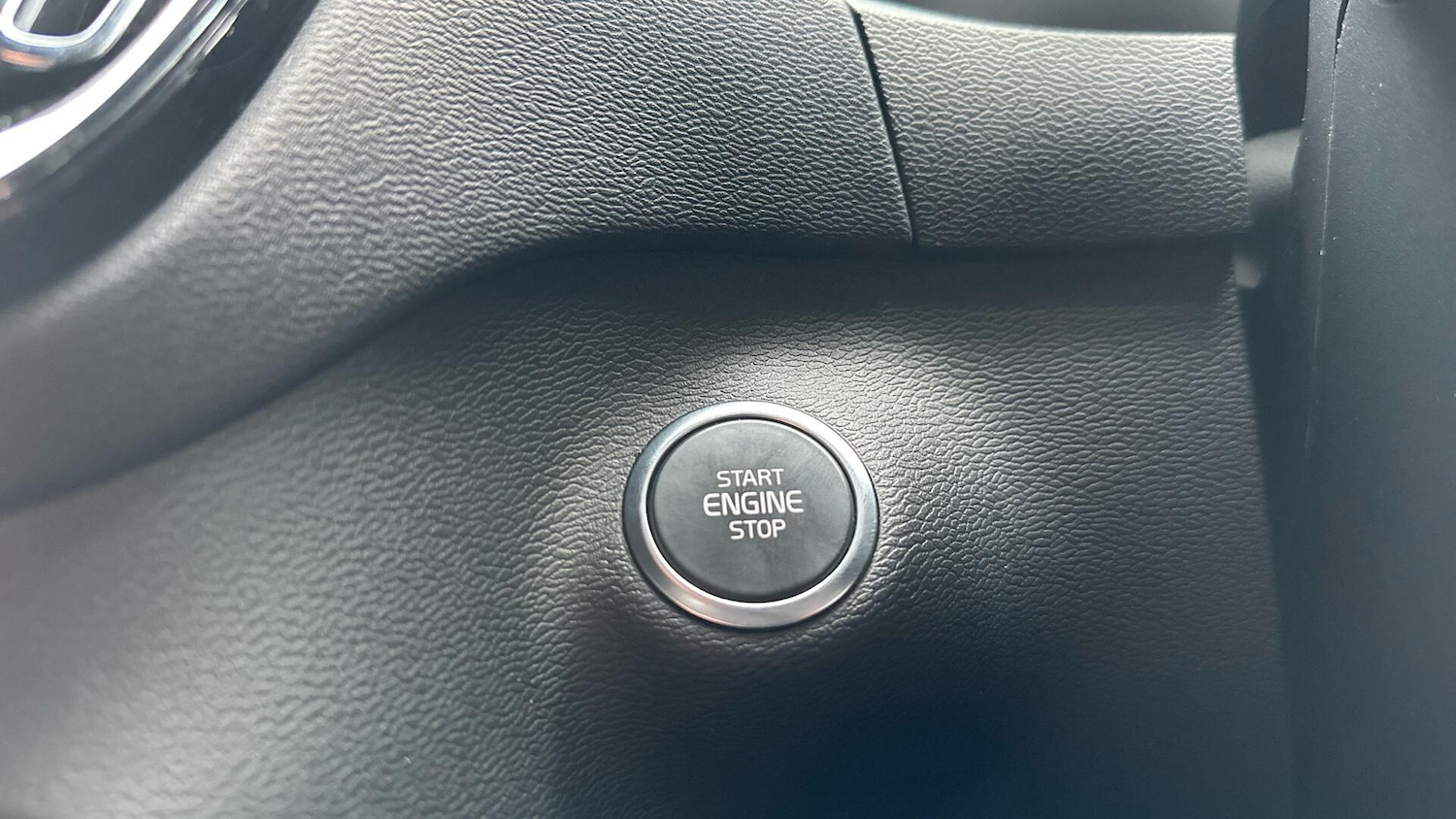 Used Volvo XC40 2025 for sale - 76336341: Photo 23