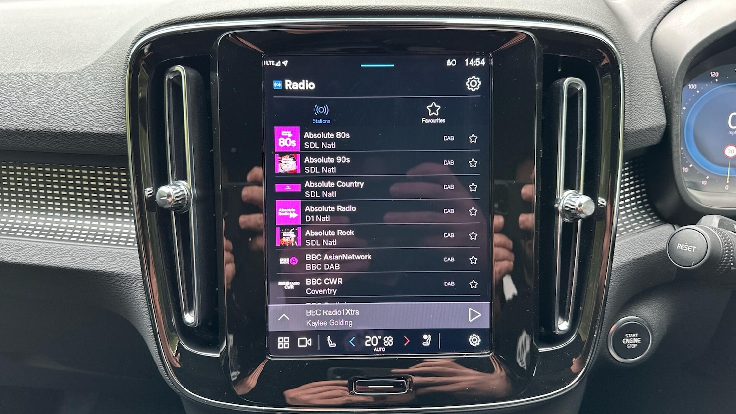 Used Volvo XC40 2025 for sale - 76336341: Photo 40