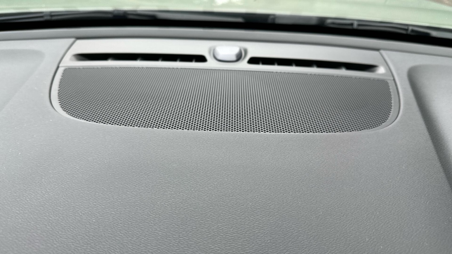 Used Volvo XC40 2025 for sale - 76336341: Photo 48