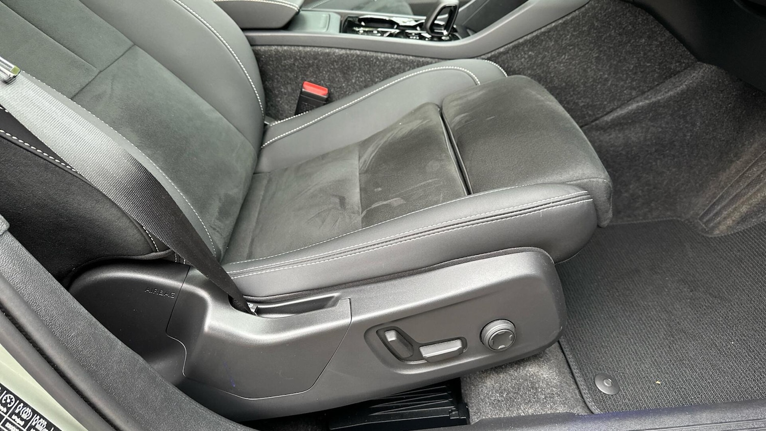 Used Volvo XC40 2025 for sale - 76336341: Photo 49