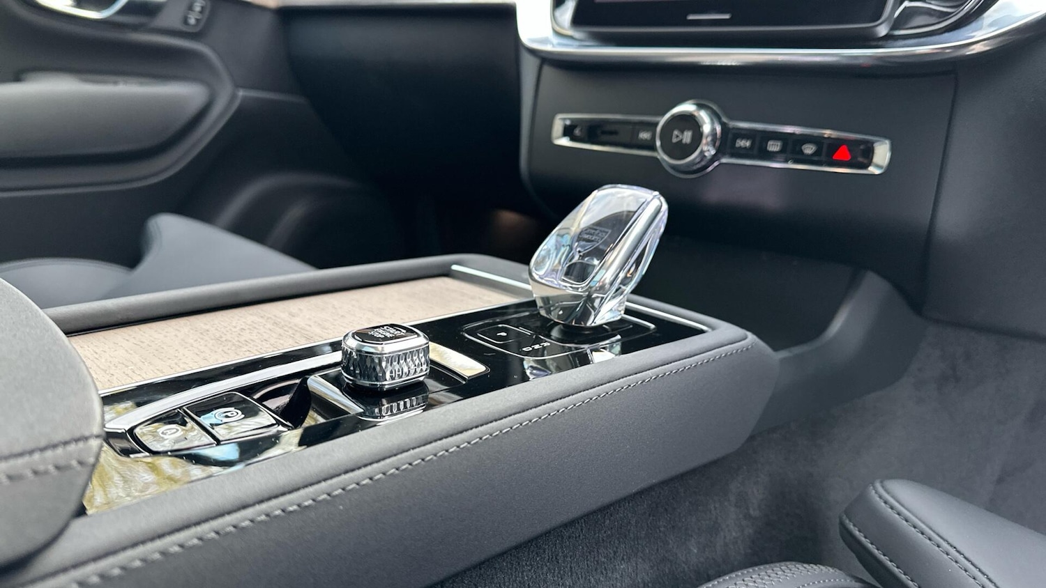 Used Volvo XC90 2025 for sale - 77040969: Photo 26