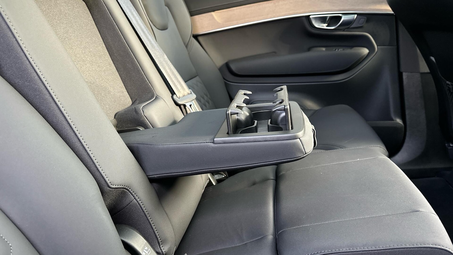 Used Volvo XC90 2025 for sale - 77040969: Photo 34