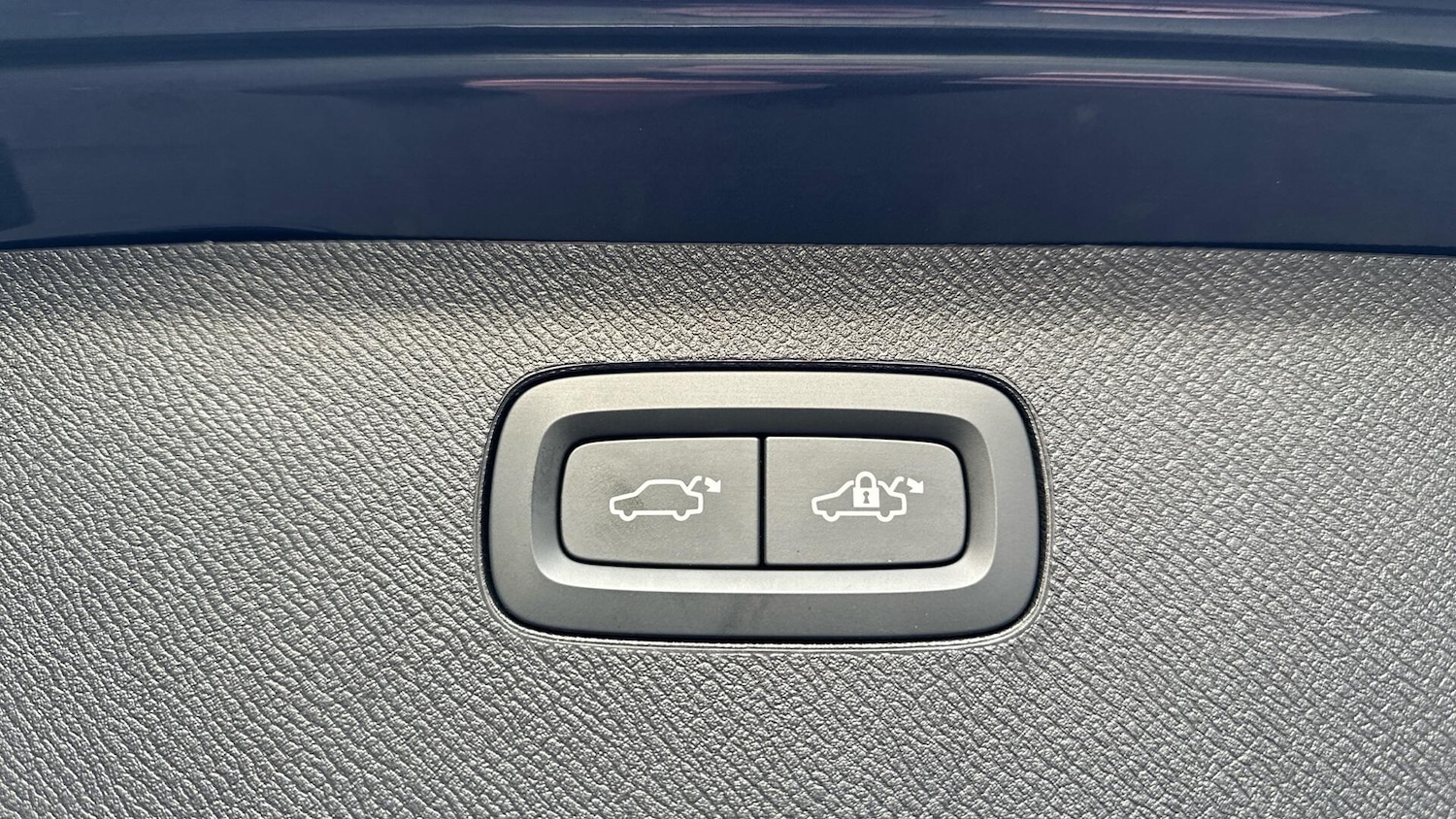 Used Volvo XC90 2025 for sale - 77040969: Photo 35