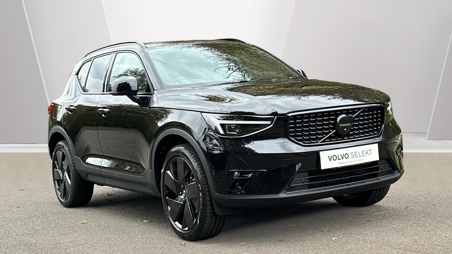 Used Volvo XC40 2025 for sale - 77672918: Photo 1
