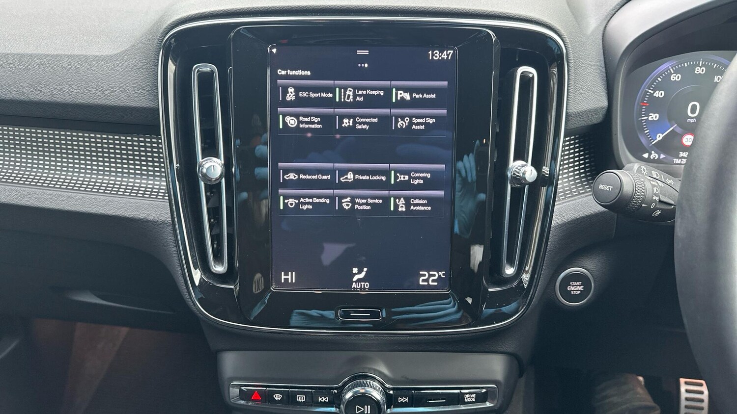 Used Volvo XC40 2021 for sale - 77510814: Photo 45