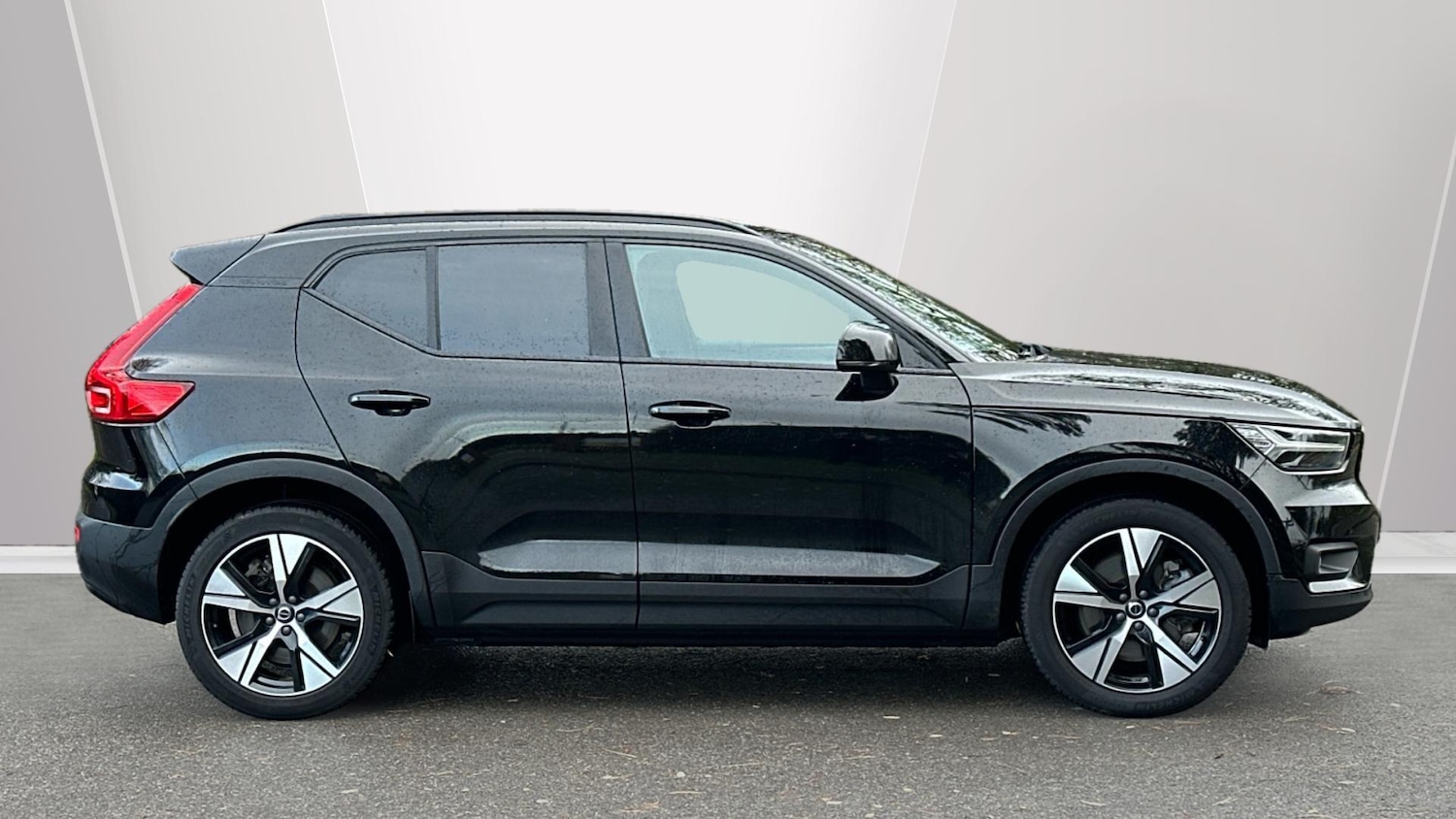 Used Volvo XC40 2021 for sale - 76607216: Photo 3