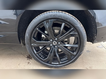 Used Volvo XC60 2025 for sale - 77957688: Photo