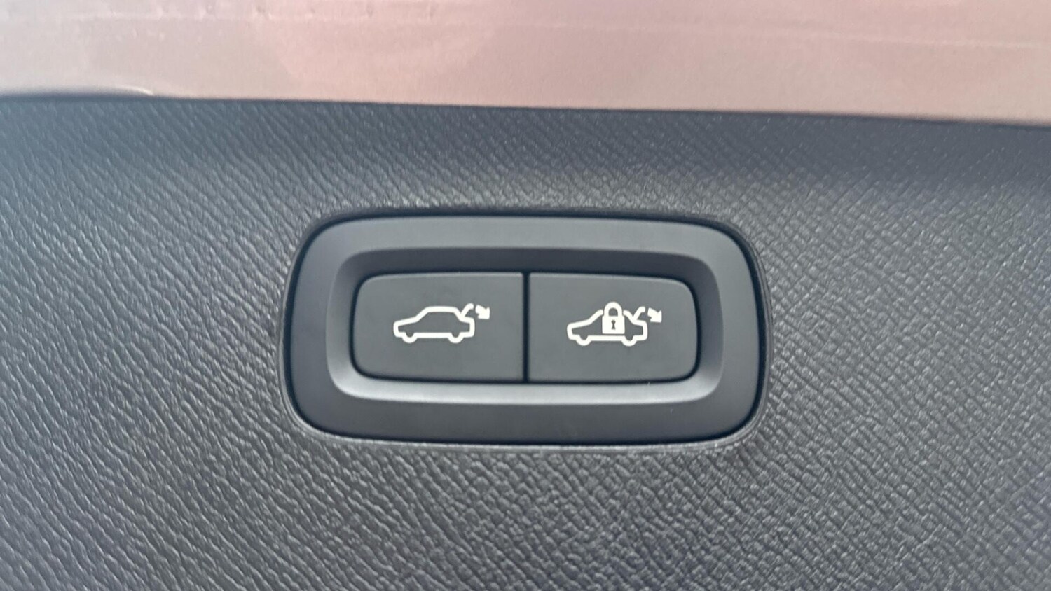 Used Volvo XC90 2025 for sale - 77672945: Photo 35