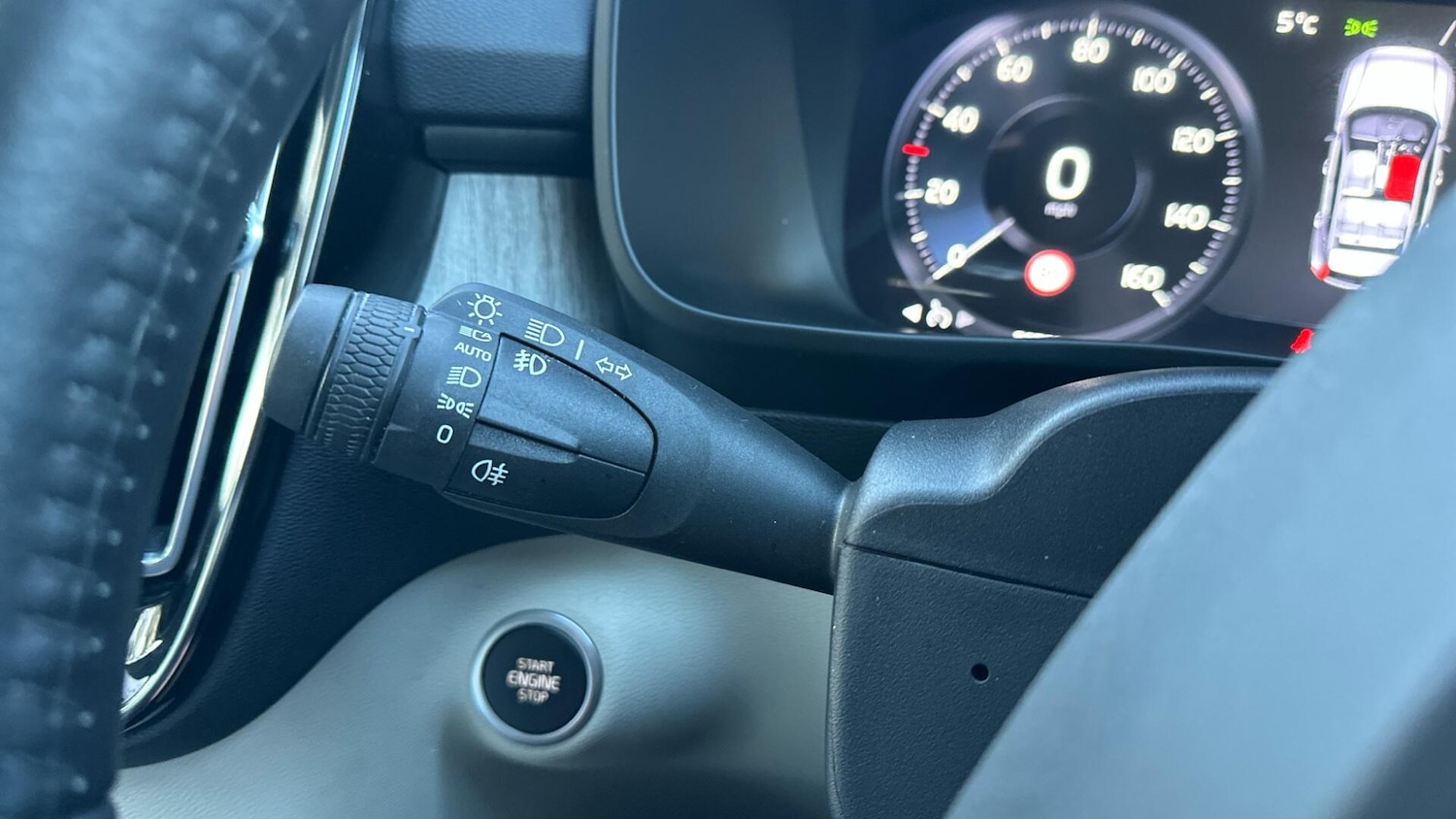 Used Volvo XC40 2020 for sale - 76771922: Photo 20