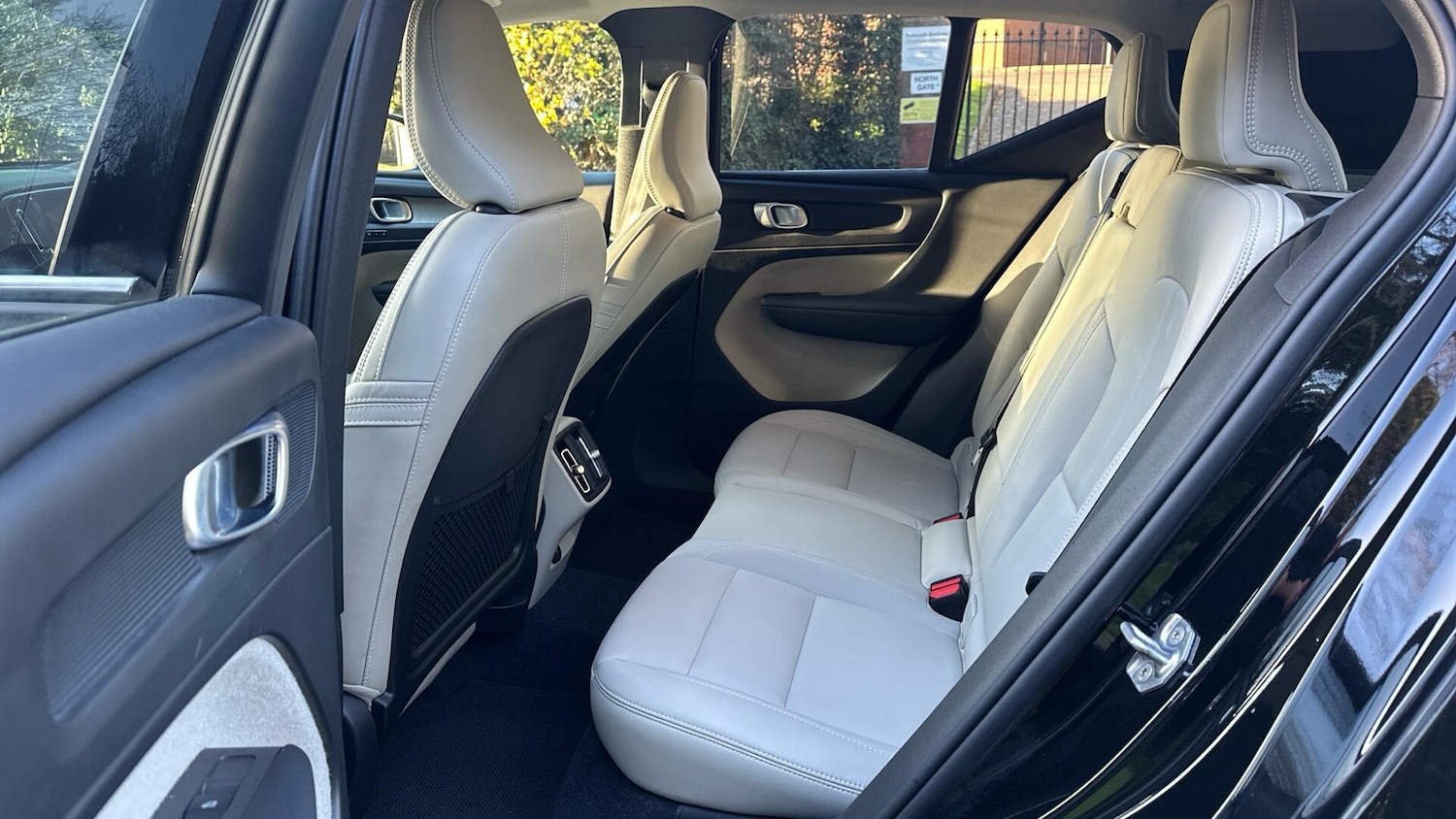 Used Volvo XC40 2020 for sale - 76771922: Photo 32