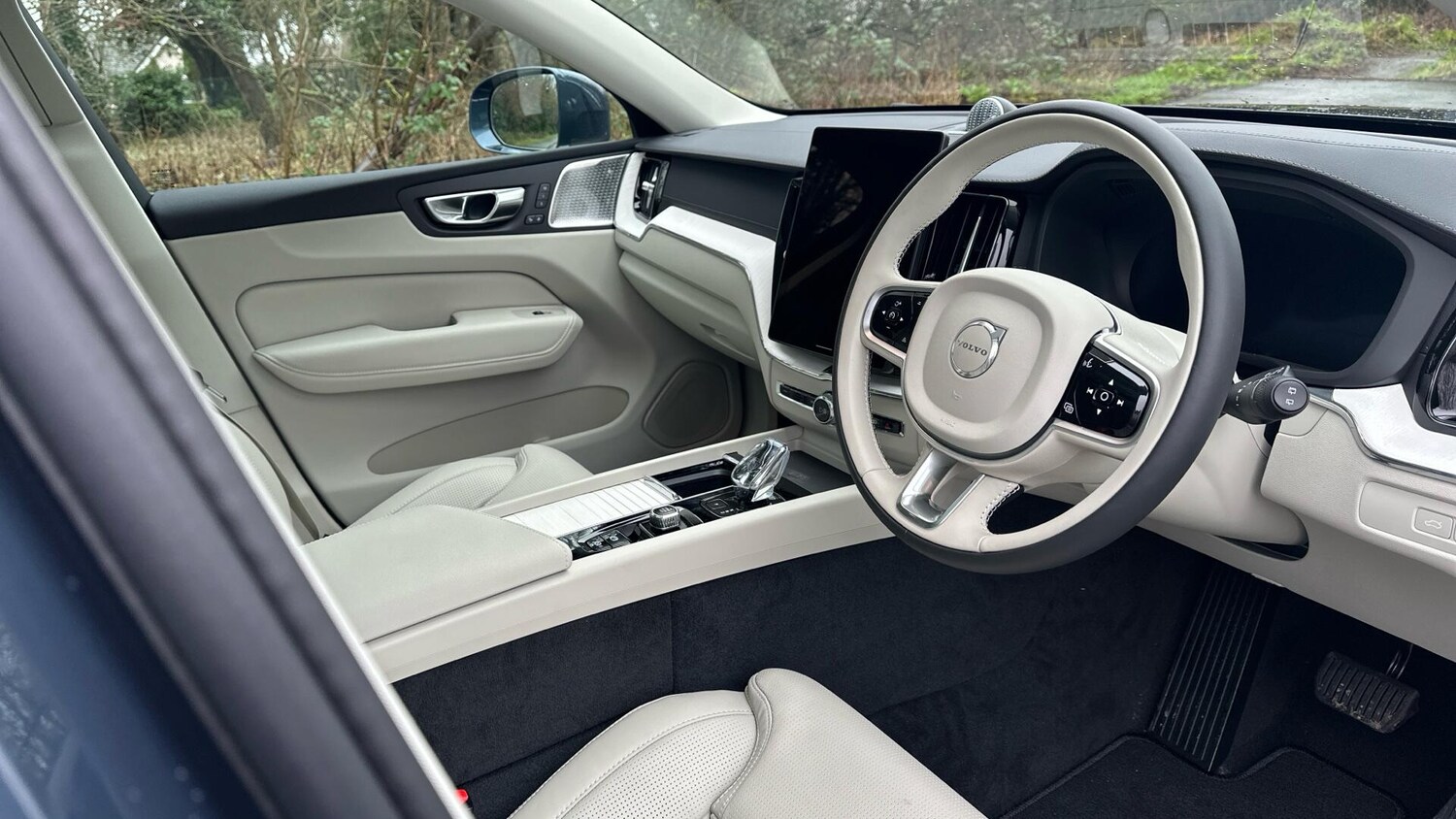 Used Volvo XC60 2026 for sale - 77484235: Photo 42