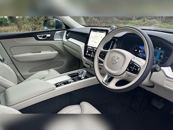Used Volvo XC60 2025 for sale - 77484235: Photo
