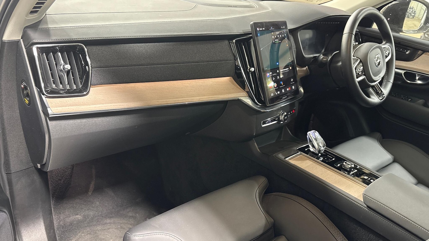 Used Volvo XC90 2025 for sale - 77723775: Photo 6