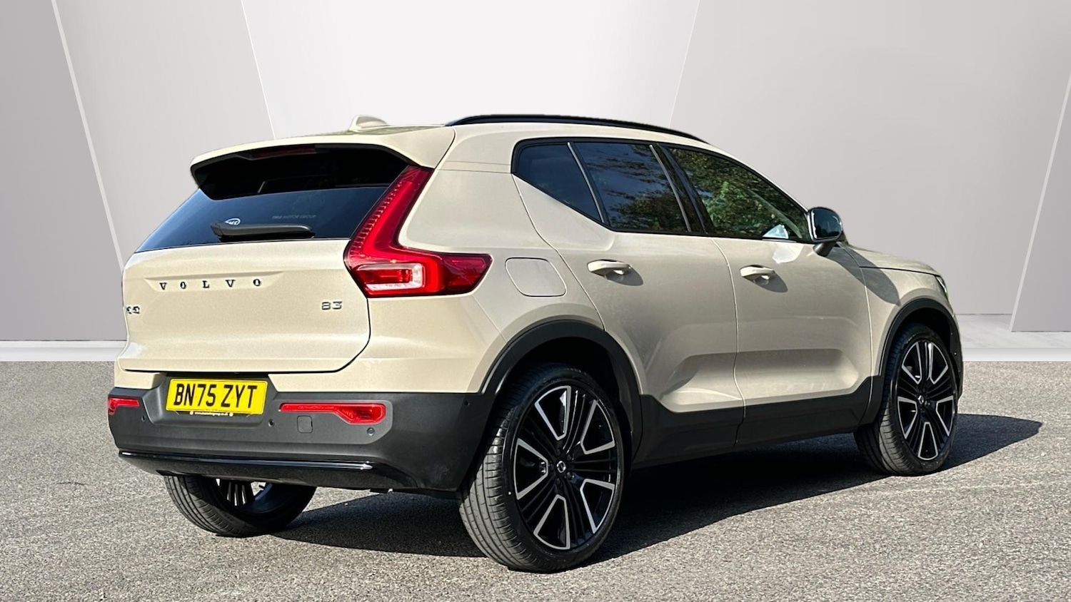 Used Volvo XC40 2025 for sale - 76337796: Photo 10