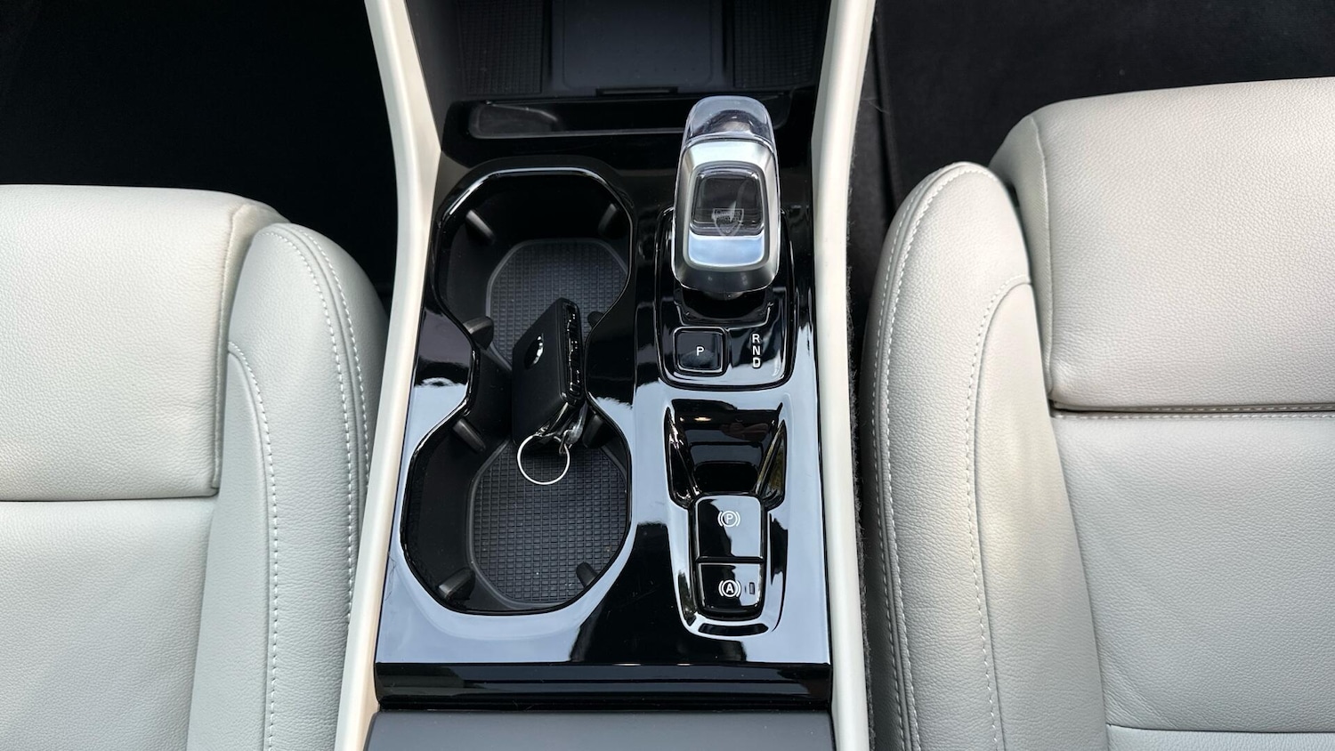 Used Volvo XC40 2025 for sale - 76337796: Photo 16