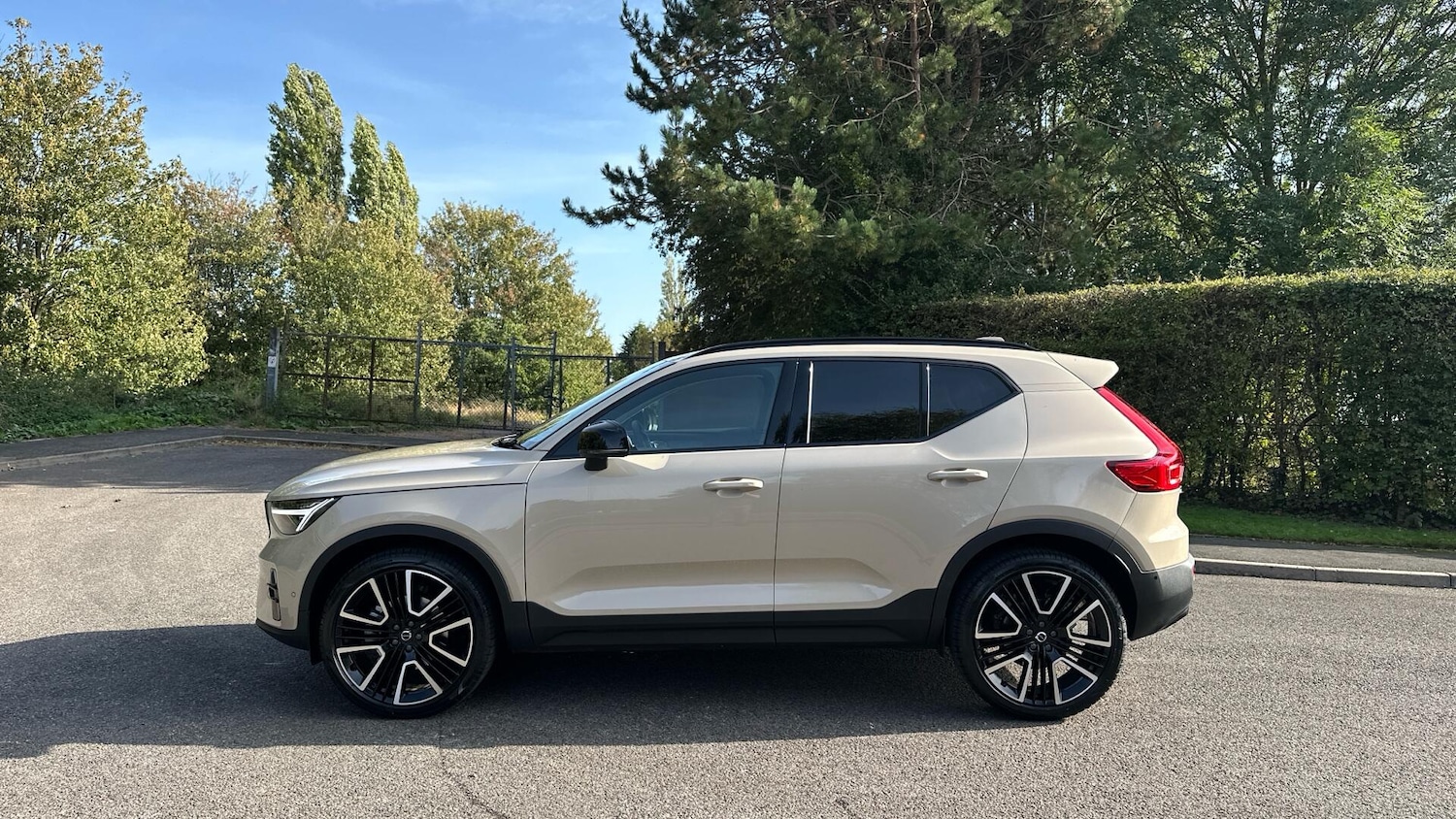 Used Volvo XC40 2025 for sale - 76337796: Photo 6