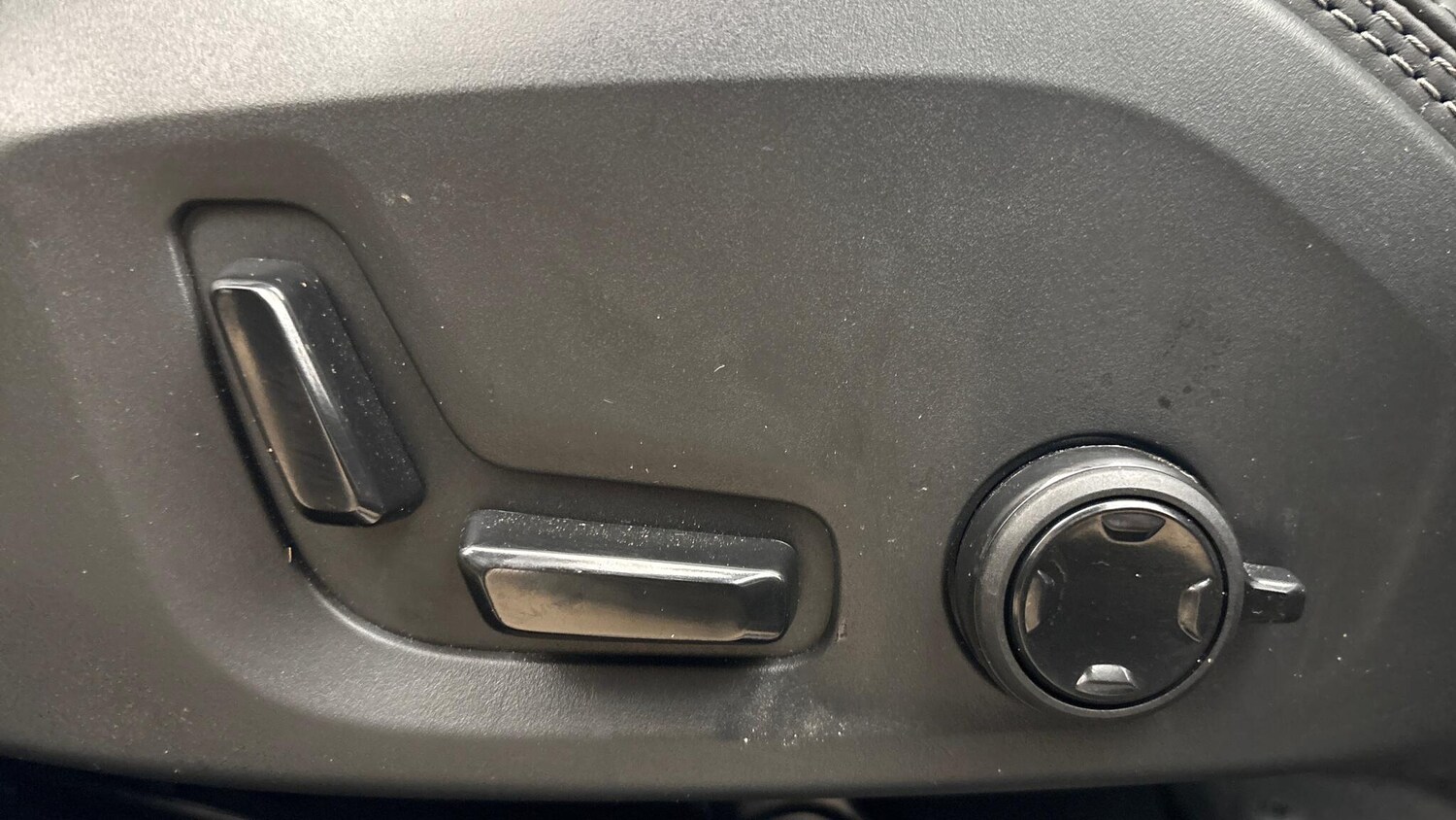 Used Volvo XC60 2025 for sale - 77722516: Photo 28