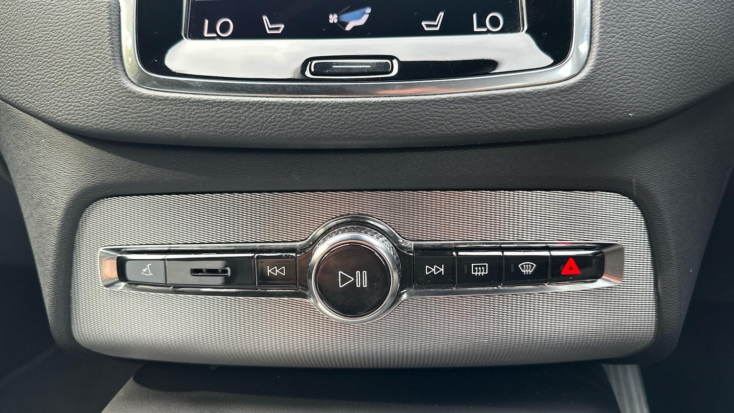 Used Volvo XC90 2021 for sale - 76527959: Photo 32