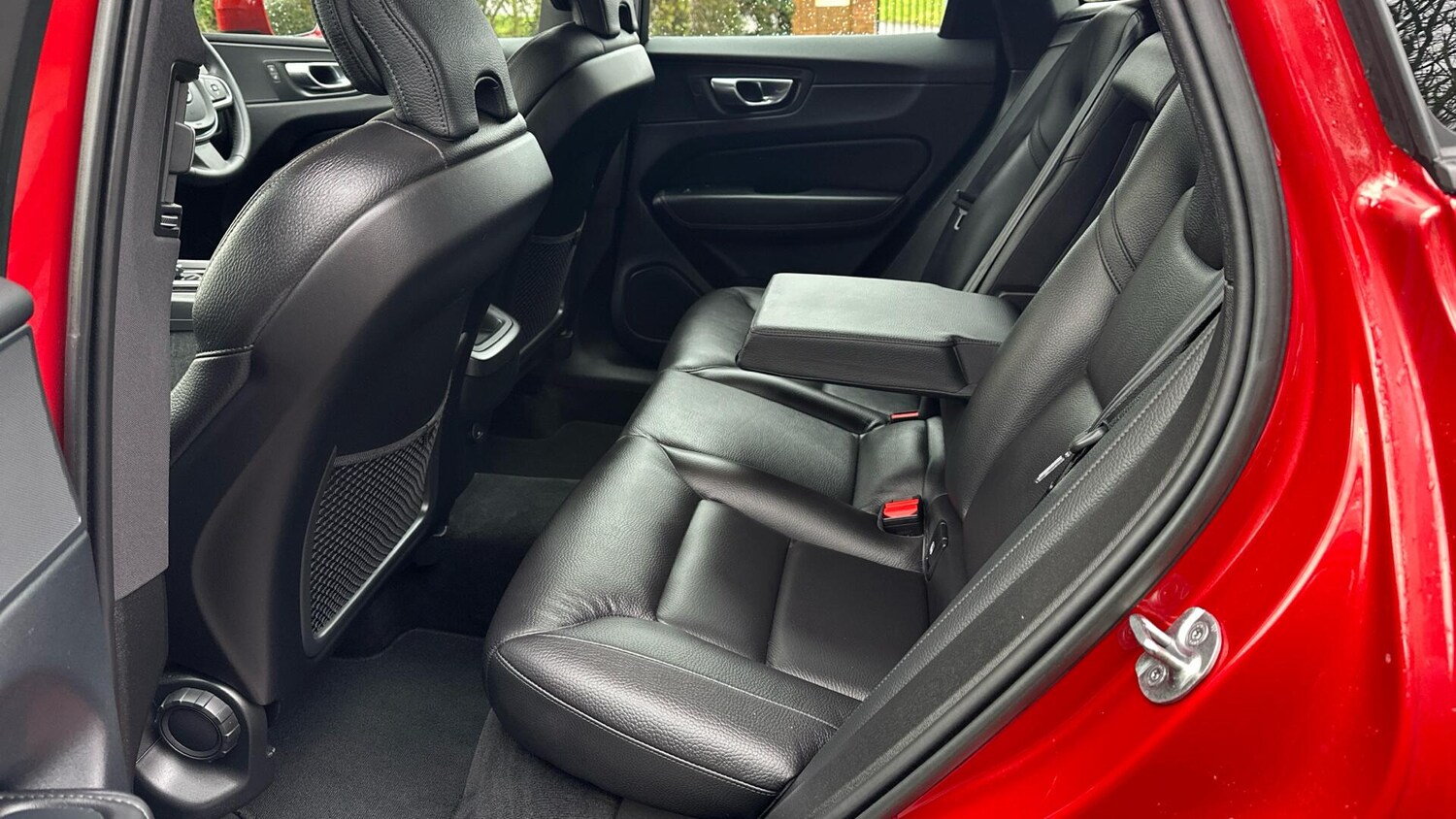 Used Volvo XC60 2023 for sale - 77672909: Photo 24