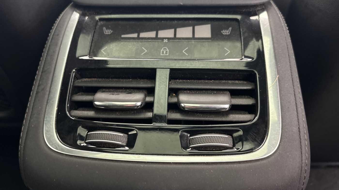 Used Volvo XC90 2025 for sale - 76918651: Photo 17