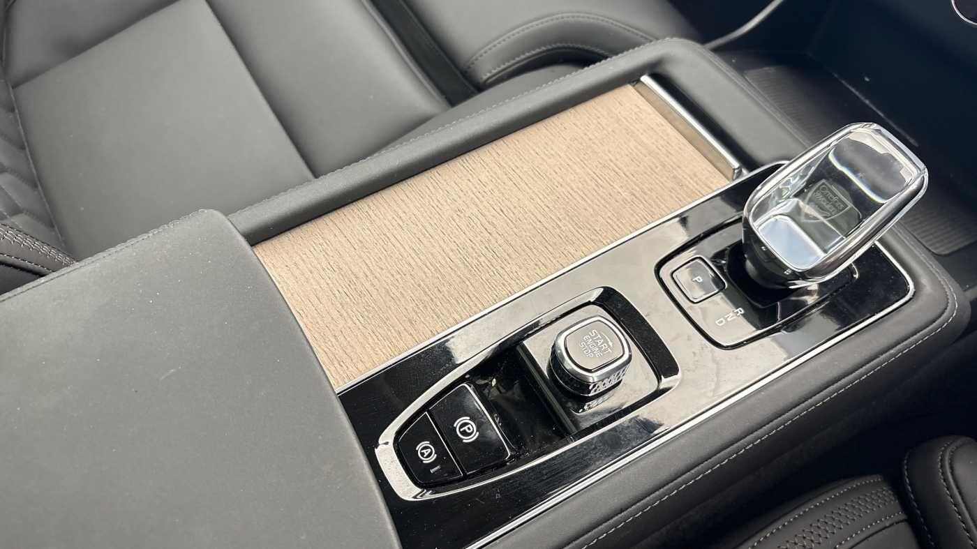 Used Volvo XC90 2025 for sale - 76918651: Photo 32