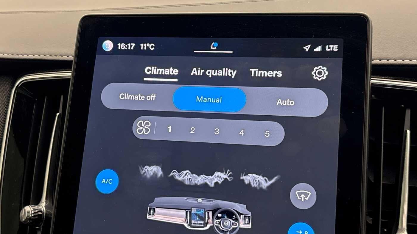 Used Volvo XC90 2025 for sale - 76918651: Photo 40